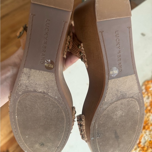 Lucky Brand Zyler Platform Wedge Sandal - Picture 4 of 4